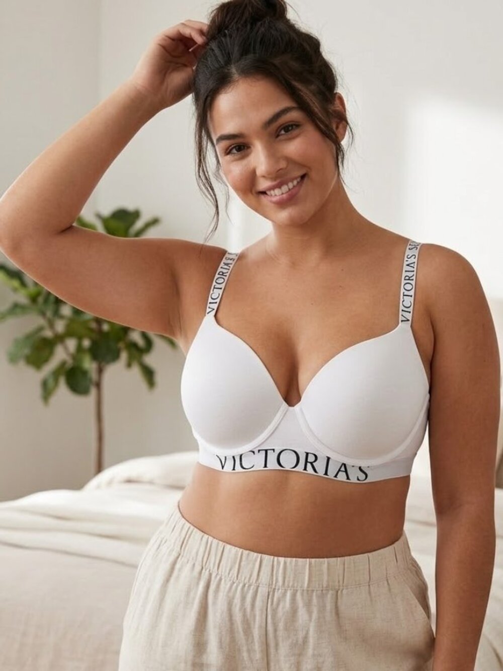 Victoria's Secret White Logo Strap T-Shirt Bra